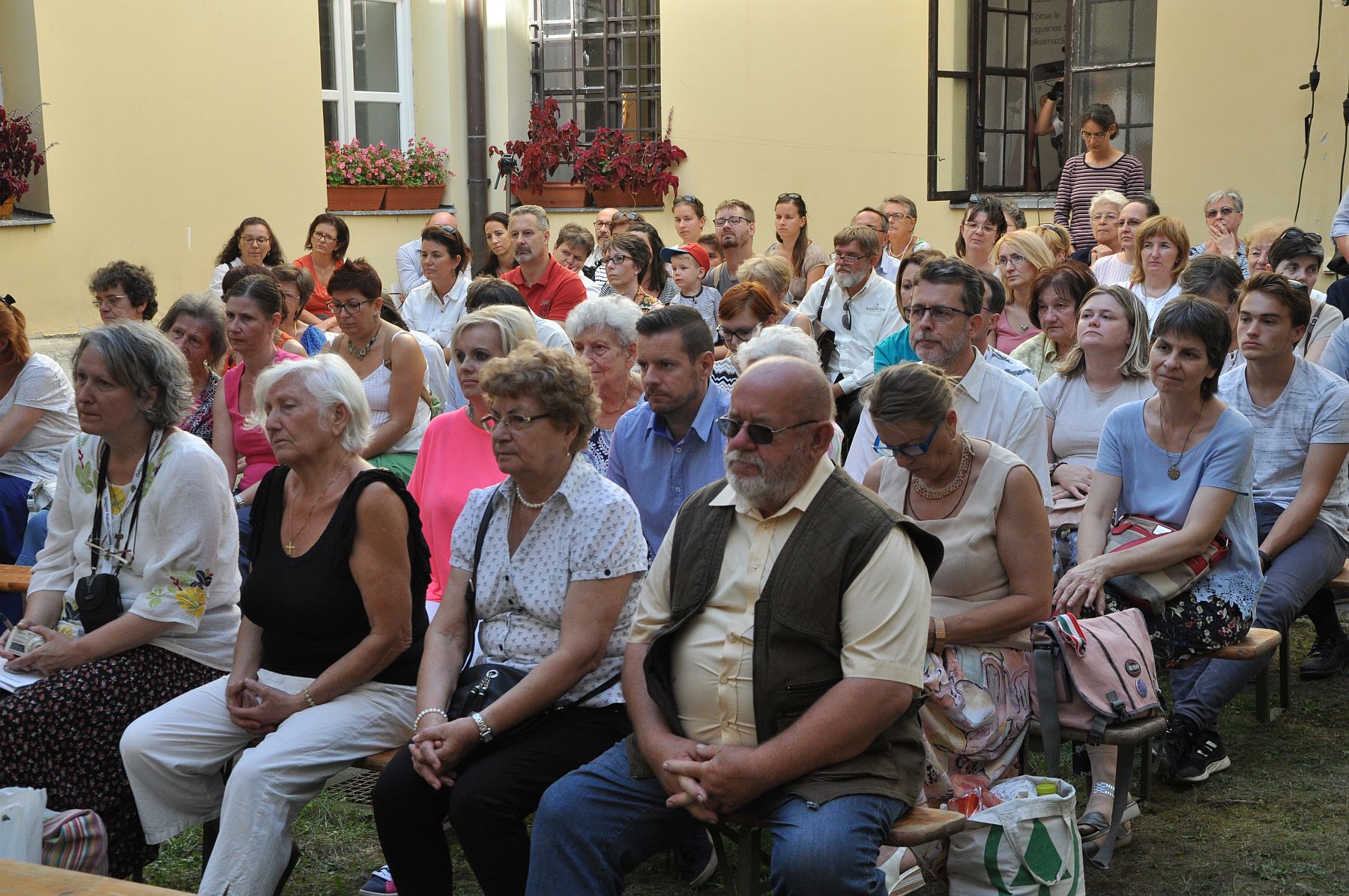 Színes programokkal várta az érdeklődőket Fehérvár Belvárosában a KATTÁRS